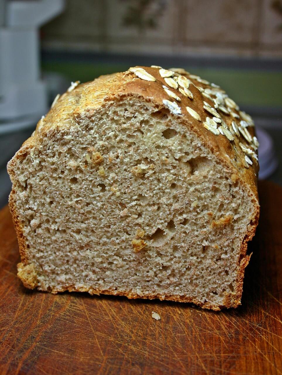 Dinkelbrot_mit enig Zutaten - Selber Brot backen - Finde die besten Rezepte