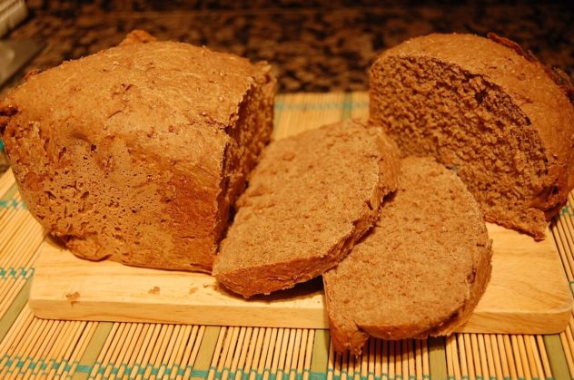 Brot backen im Römertopf - Die besten Tipps und Tricks